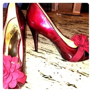 Carlos Santana Peep Toe Pumps